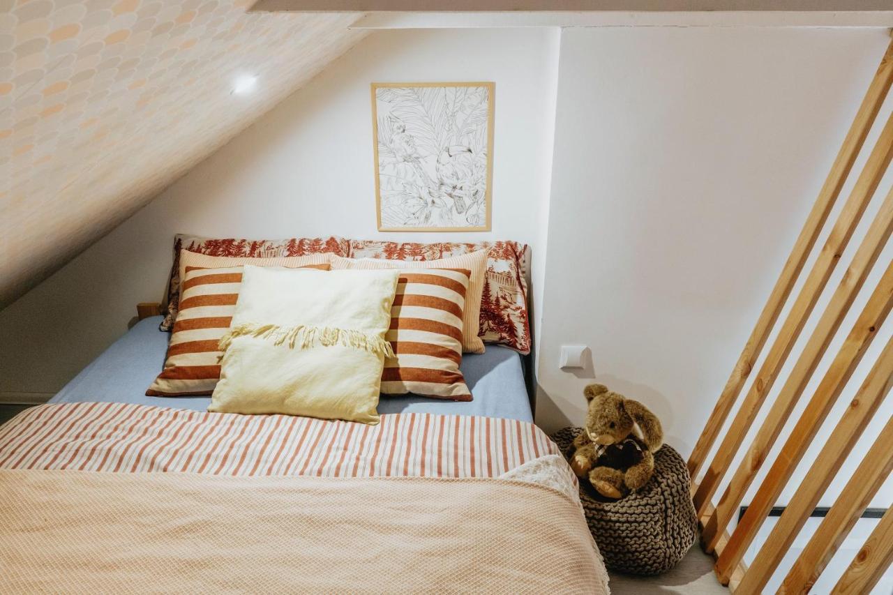 Apartament Z Antresola Okszow ภายนอก รูปภาพ