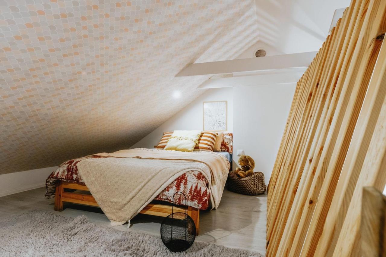 Apartament Z Antresola Okszow ภายนอก รูปภาพ